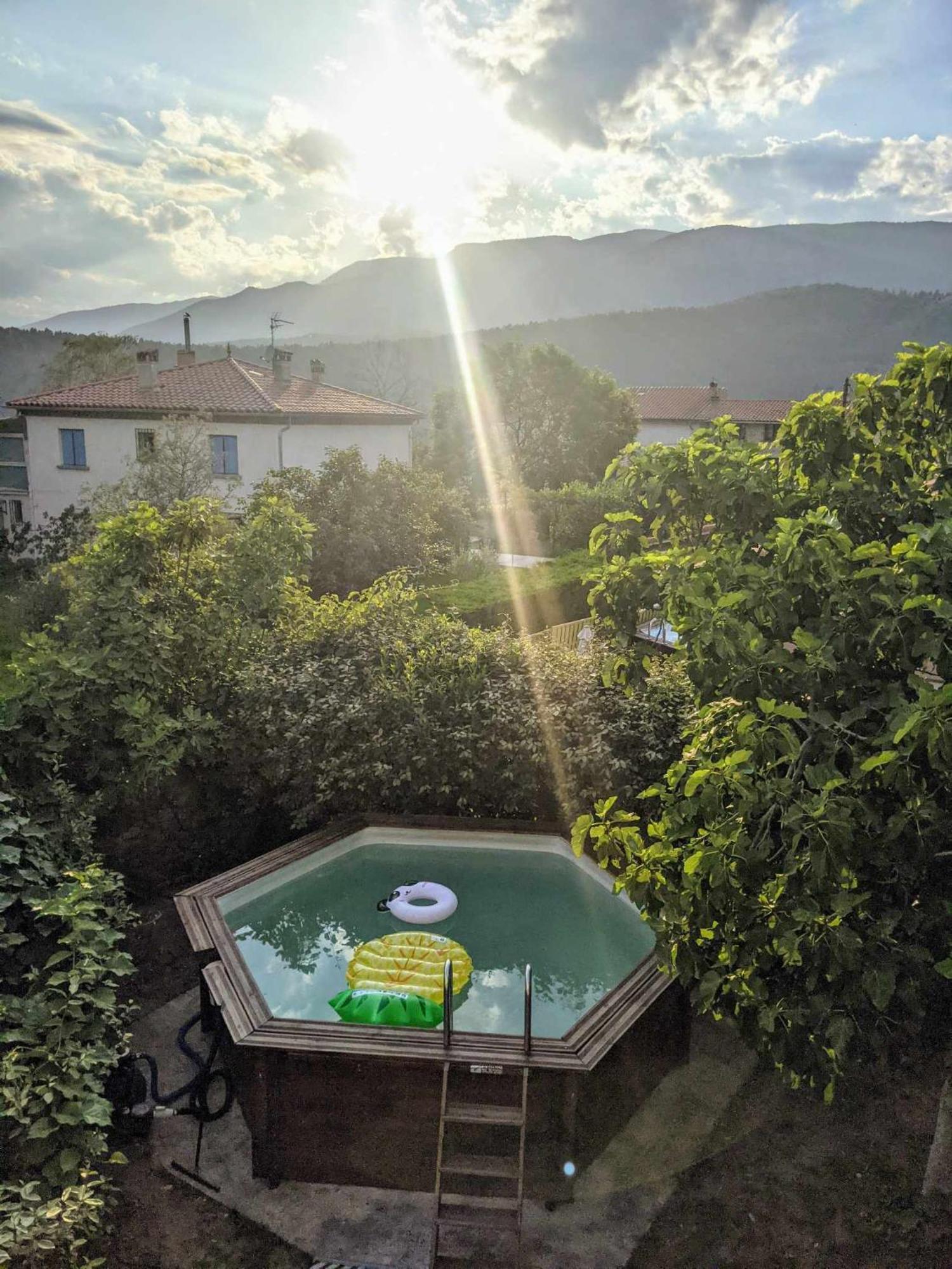 El Sola Spacieux Studio Avec Acces Jardin Et Piscine Corneilla-de-Conflent المظهر الخارجي الصورة
